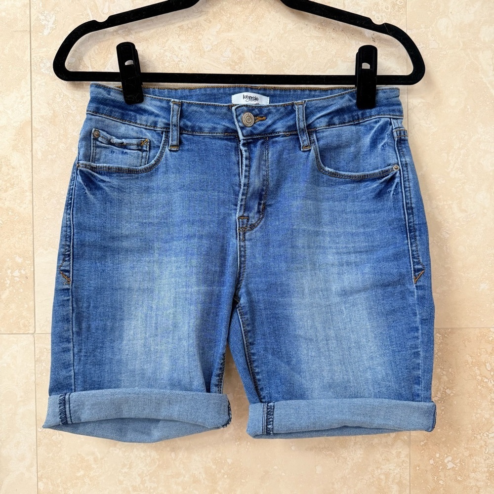 Kensie Cuffed Denim Shorts Size 4 Mid Rise Stretch Jean Shorts